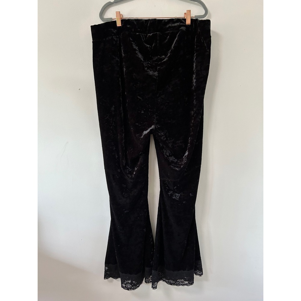 Torrid Crushed Velvet Lace Trim Flare Pants Womens 4 Black Gothic
